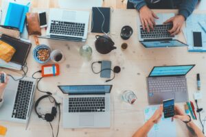 Nowoczesne technologie w rolnictwie: jak polepszyć efektywność i produkcję?